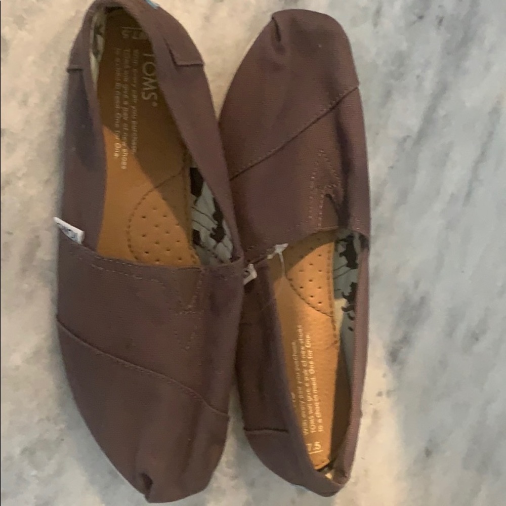 TOMS shoes